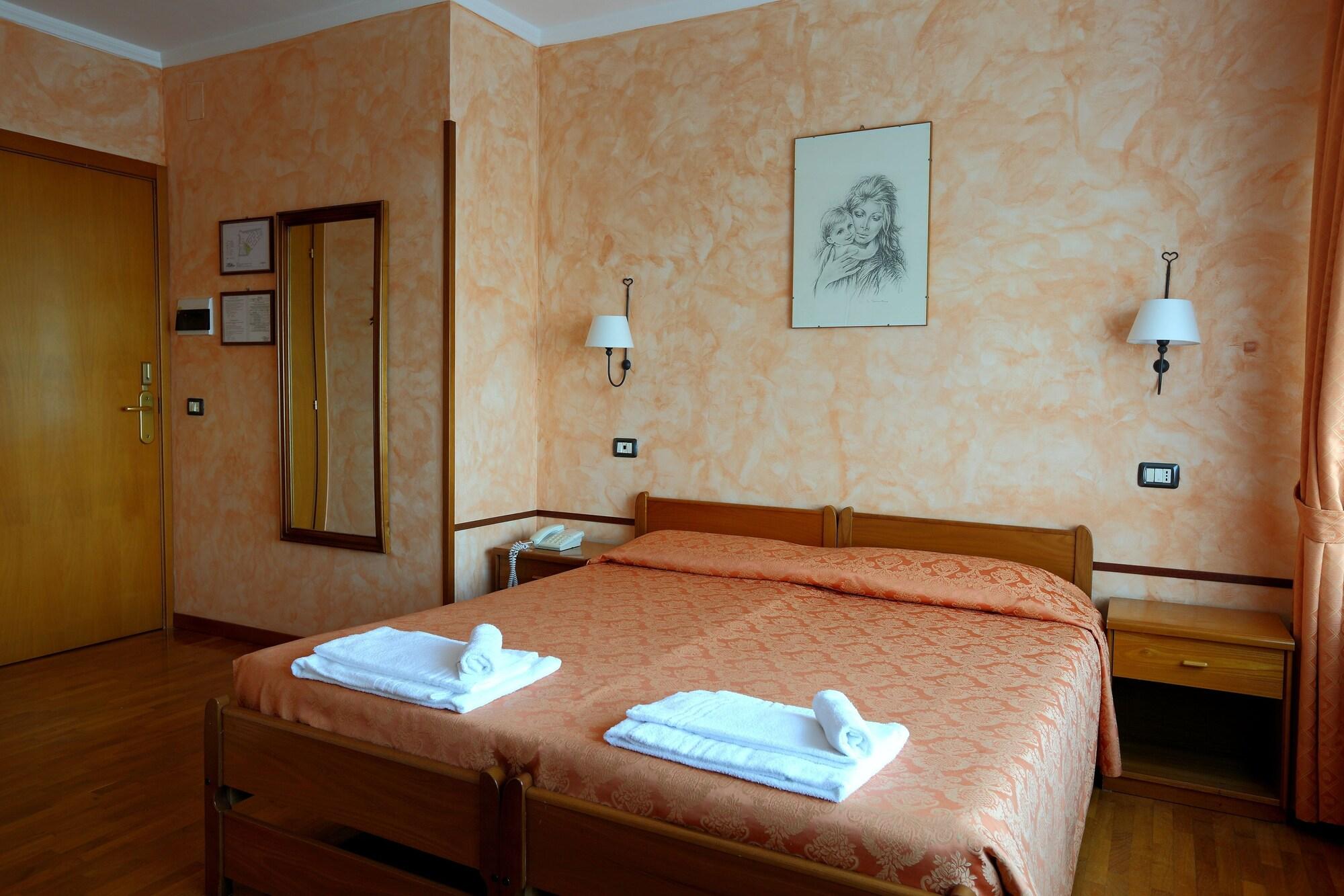 Hotel Internazionale Ankona Zewnętrze zdjęcie